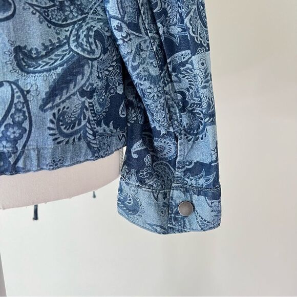 Chico’s Paisley Chambray Utility Jacket Size Small - Picture 8 of 11